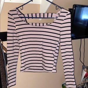 Cropped long sleeve